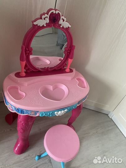 Детский туалетный столик для девочки