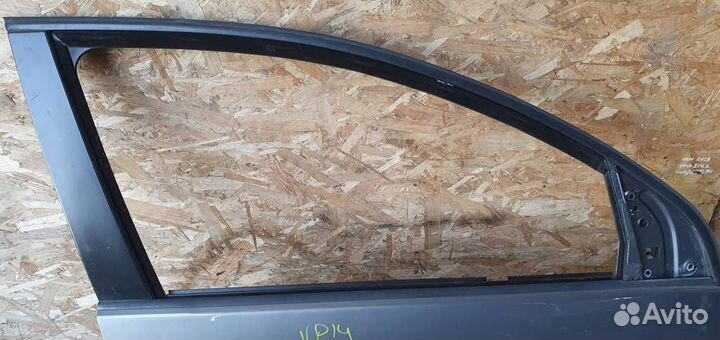 Дверь передняя правая Volkswagen Golf V 2003-2009