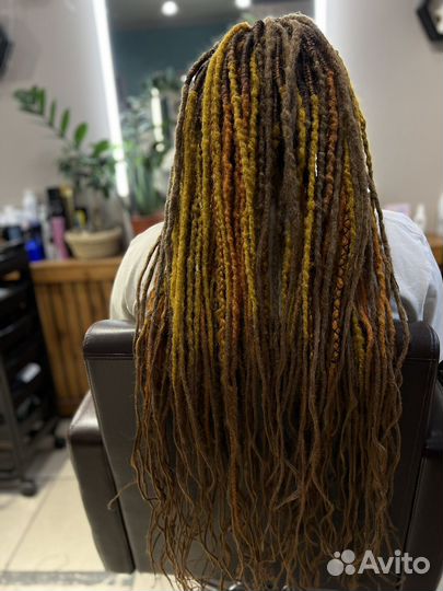 Вплетение комлекта де дредов