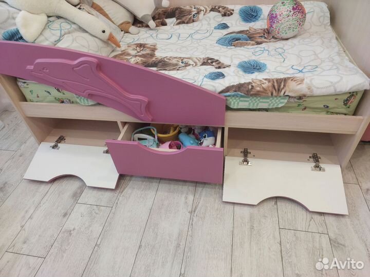 Продам кровать дельфин