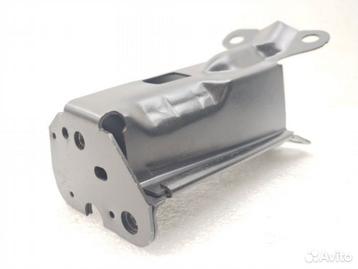 Кронштейн передней панели передний левый Volvo S80