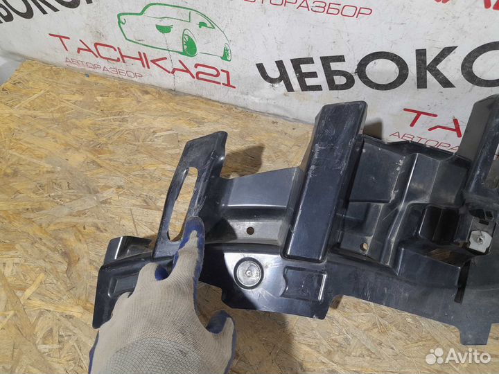 Абсорбер переднего бампера Range Rover Sport 2