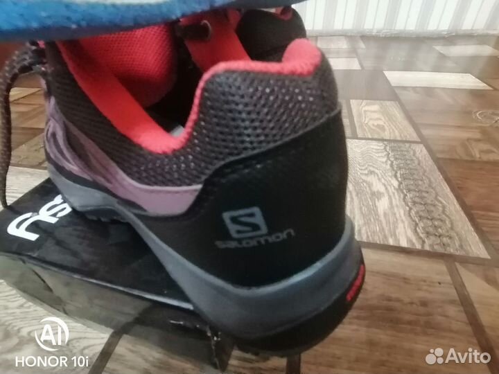 Кроссовки женские salomon 37-38р