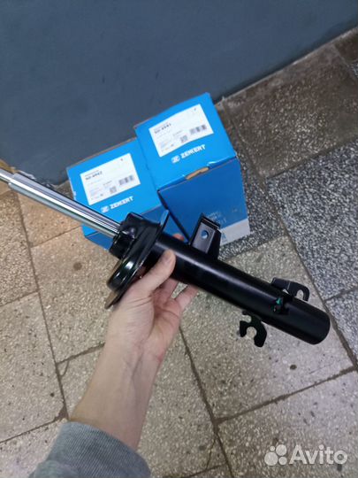 Амортизатор передний Mini Cooper R52, R53, R50