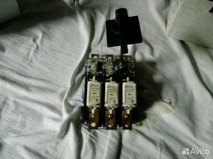 Переключатель 3Р с предохранителями 80 А