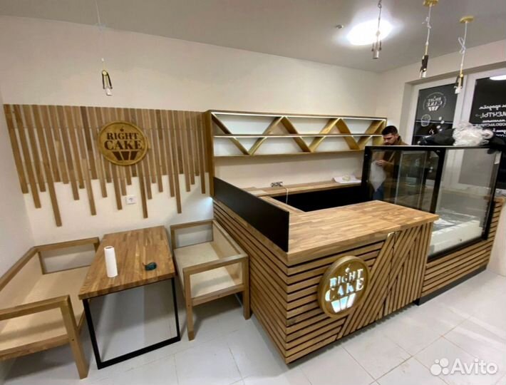 Витрина для торгового центра