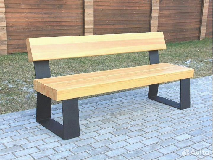Скамейка деревянная