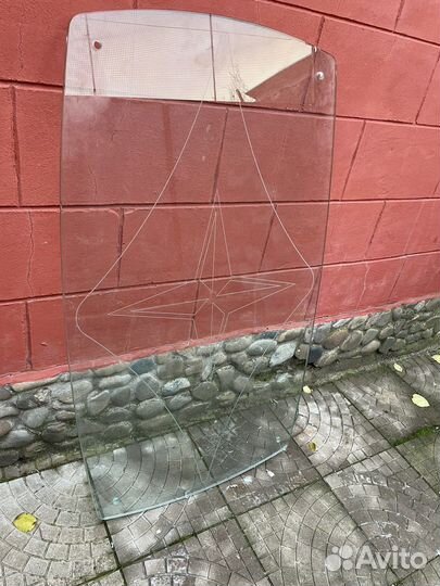 Стеклянная столешница