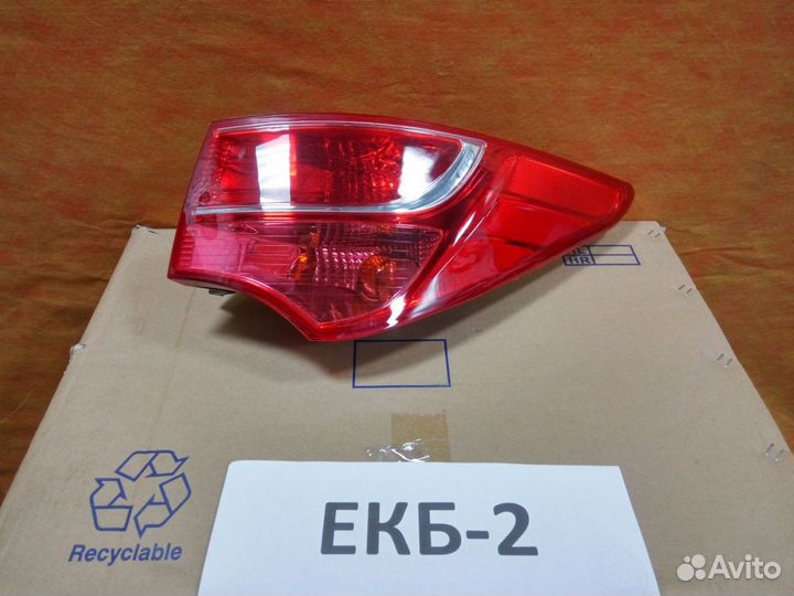 Фонарь правый Hyundai Santa Fe 3 DM