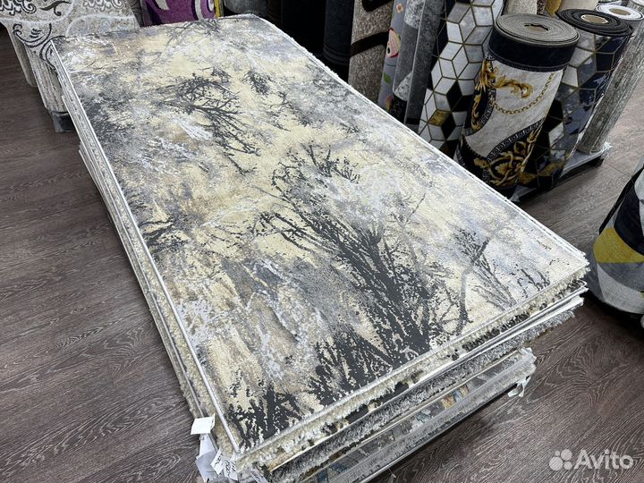 Ковер 1х2м новый Деревья