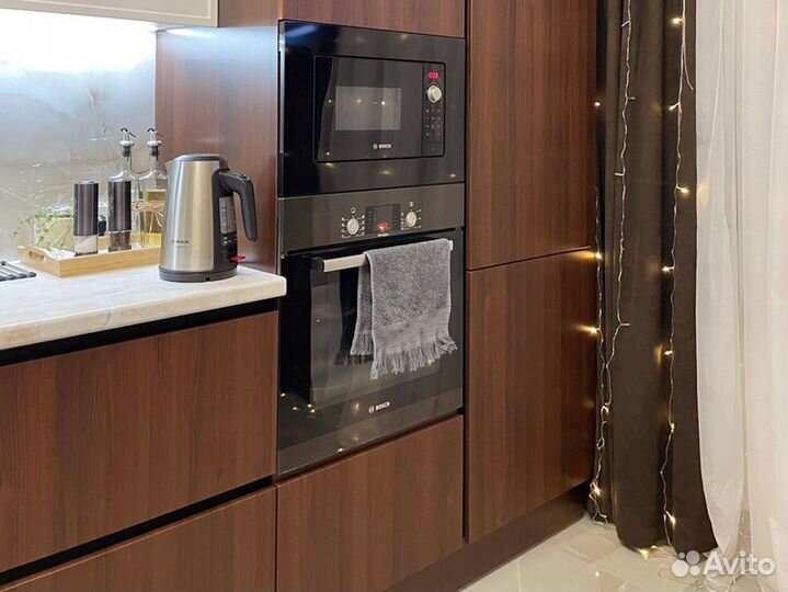 Кухонный гарнитур / Кухни на заказ