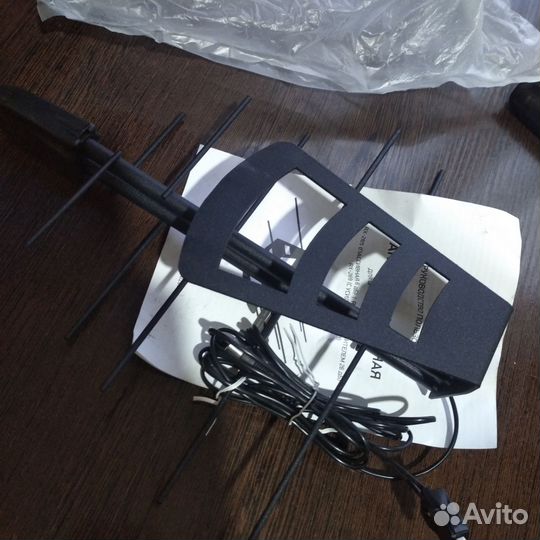 Антенна для тв комнатная