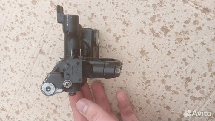 Продам тормозную машинку от Хонды Трансальп 600