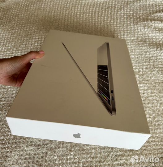 Коробка для MacBook Pro 13-inch