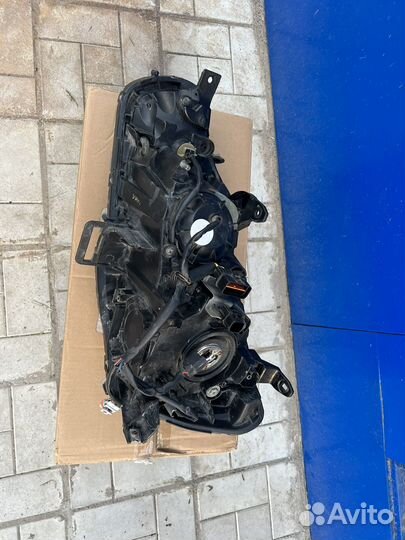 Фара Mitsubishi Outlander xl