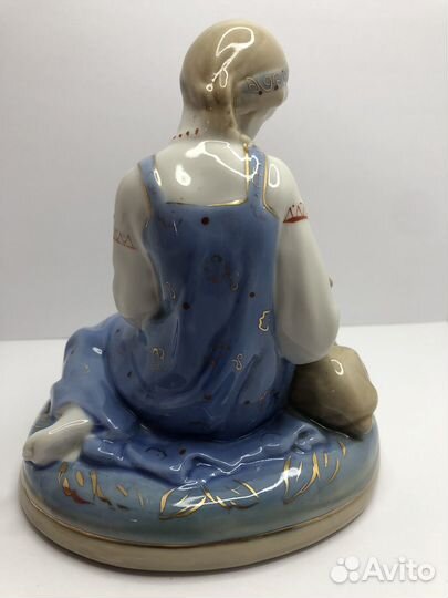 Фарфоровые статуэтки