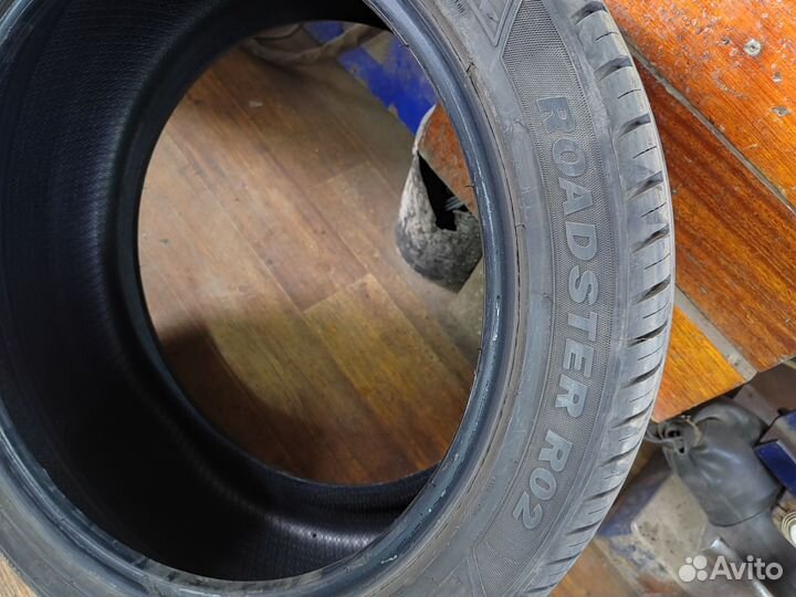 Rydanz Roadster R02 235/45 R18 98W