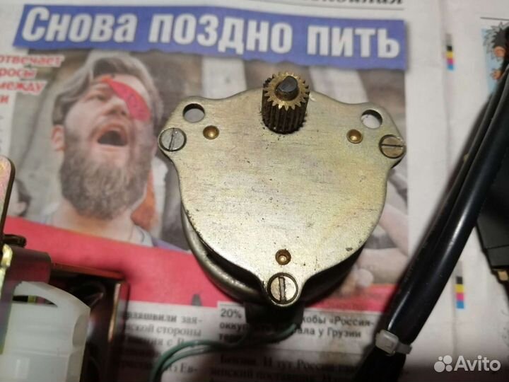 Измерительные приборы и двигатели