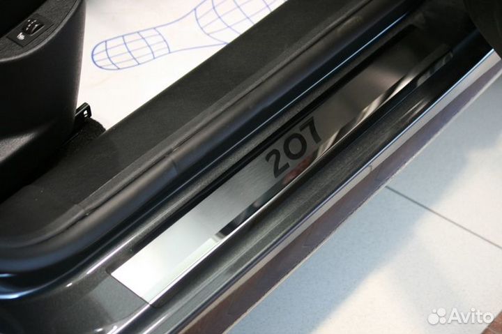 Peugeot 207 Новые Накладки на пороги Хром