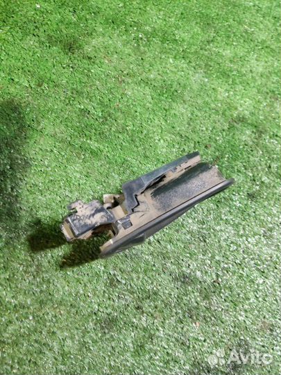 Ручка двери внутренняя передняя левая Mitsubishi