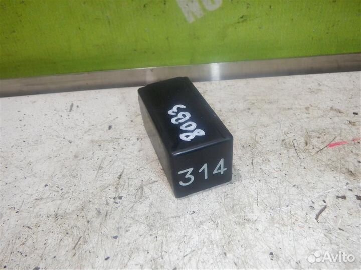 Реле Ауди 80 90 Б3