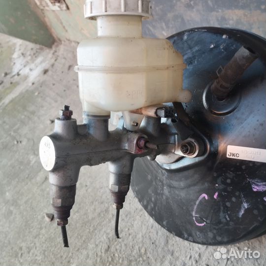 Главный тормозной Mitsubishi Lancer Cedia CS2A