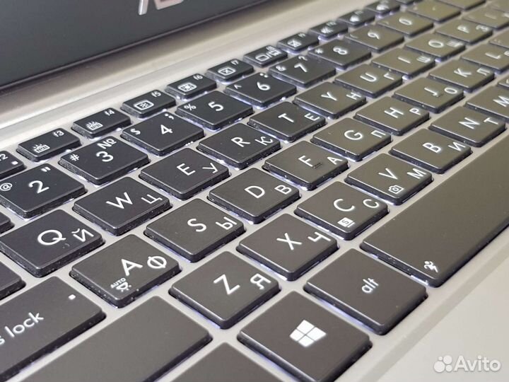 Ультрабук Asus 13.3