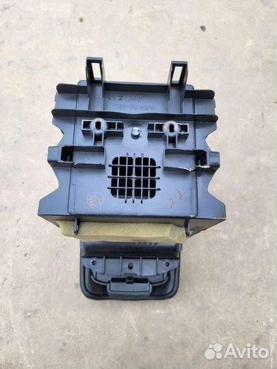 Подлокотник Mazda 6 GG