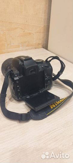 Зеркальный фотоаппарат nikon D5000