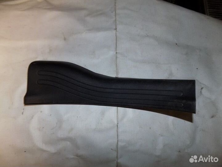 Накладка порога (внутренняя) Juke (F15) 2011