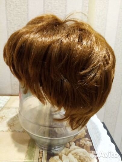 Парик короткий