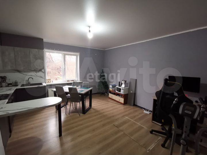 Дом 65,2 м² на участке 8,3 сот.