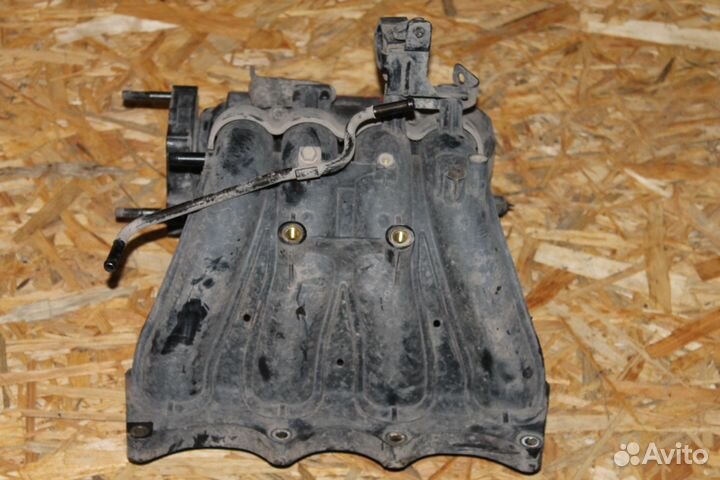 Hyundai Elantra 1.6 впускной коллектор