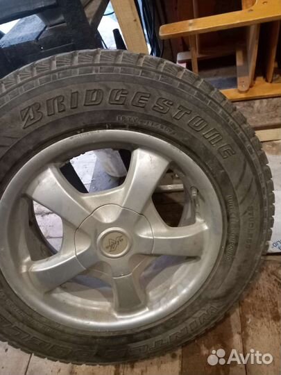 Bridgestone Winter Dueler DM-Z2 215/70 R16