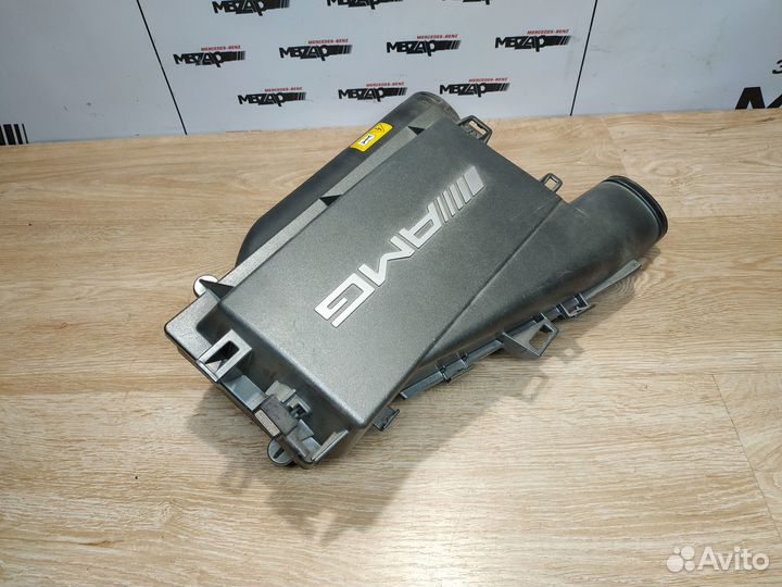 Корпус воздушного фильтра m157 Mercedes W222