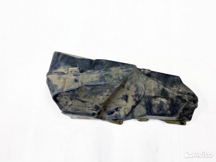 Кожух компрессора Hitachi б/у LR RR Sport Discover