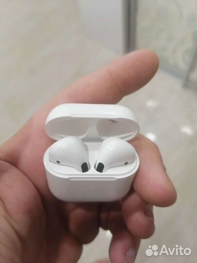 Беспроводные Bluetooth наушники / новые