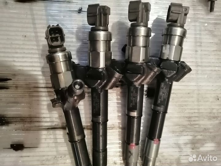 Форсунки 16600 аw 600 Nissan