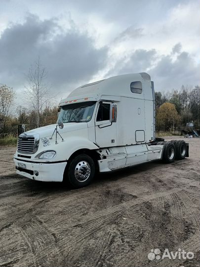 Freightliner Columbia, 2004