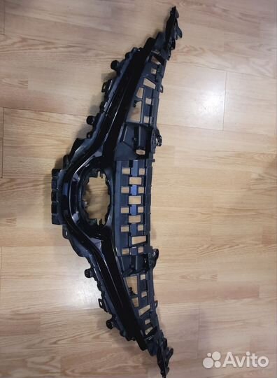 Решётка Тойота Камри