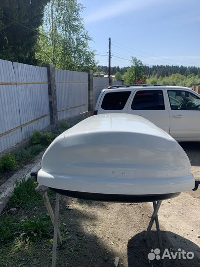 Автобокс на крышу автомобиля