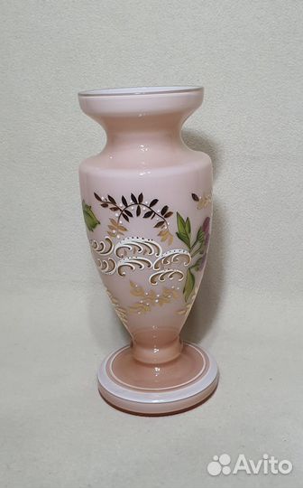 Ваза. Бегемия, Чехия. Ручная роспись