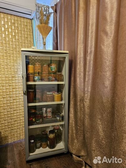 Холодильная витрина бу