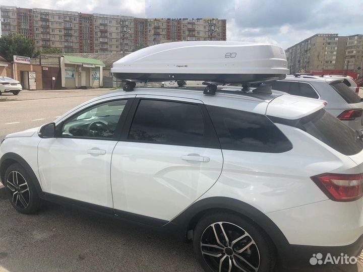 Автобокс Магнум 390 белый глянец на Vesta