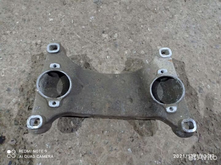 Траверса АКПП Ауди А8 Д3