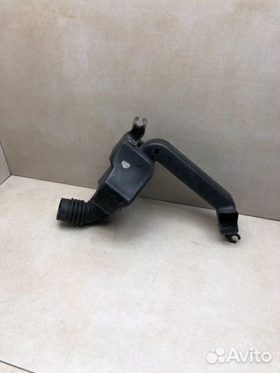 Резонатор воздушного фильтра Kia Rio 1 1 универсал