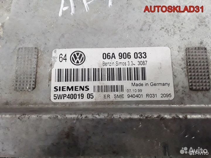 Блок эбу Volkswagen Golf 4 1.6 APF 06A906033
