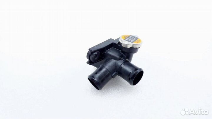 Б/У Тройник системы охлаждения Состояние отличное