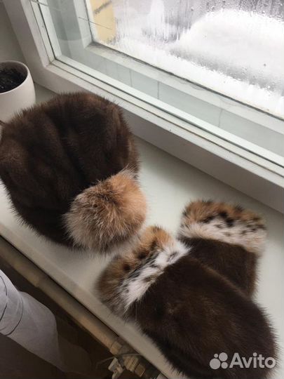 Комплект меховая шапка и варежки