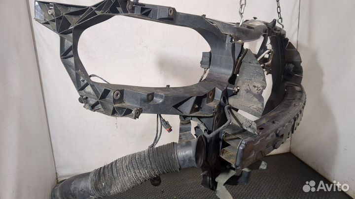 Рамка передняя Chrysler Voyager, 2010